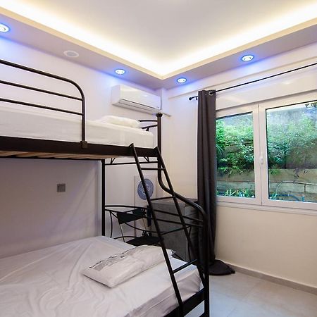 Apartmán Modern Studio For 4 In Glyfada Atény Exteriér fotografie
