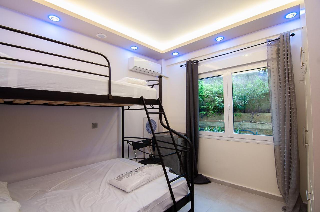Apartmán Modern Studio For 4 In Glyfada Atény Exteriér fotografie